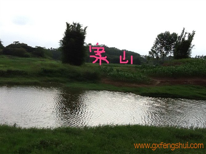 2012年5月13.14日，带领弟子在橫县为顾客寻找风水宝地