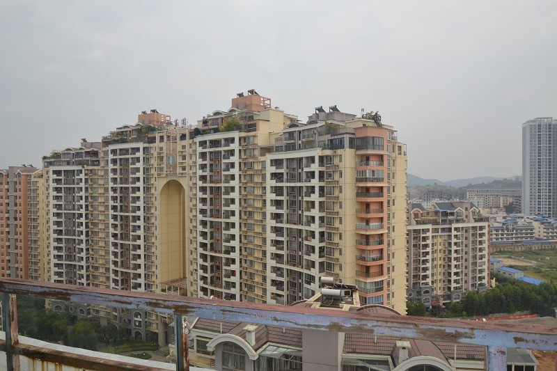 2013年7月25日黄俊文师傅在南宁市为顾客看住宅、铺面风水